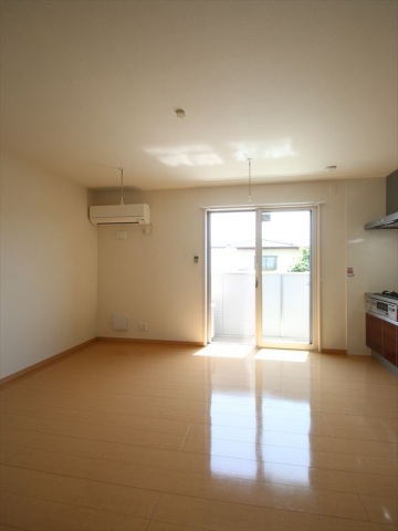 居室・リビング　10帖ＬＤＫ♪南向きで明るいお部屋です♪