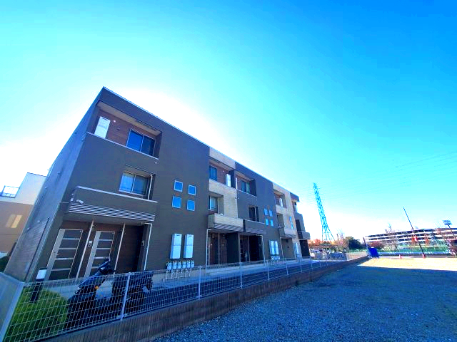 建物外観　★温水洗浄便座★エアコン★追焚★TVインターホン★都市ガス★