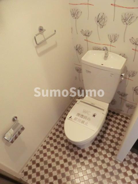 トイレ　落ち着いたトイレです
