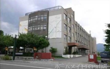 小学校　札幌市立発寒小学校（小学校）まで666m