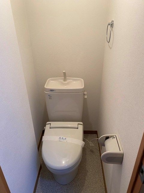 トイレ　※同仕様写真です