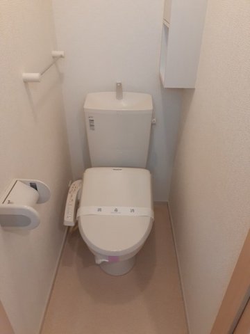 トイレ　ゆったりとした空間のトイレです