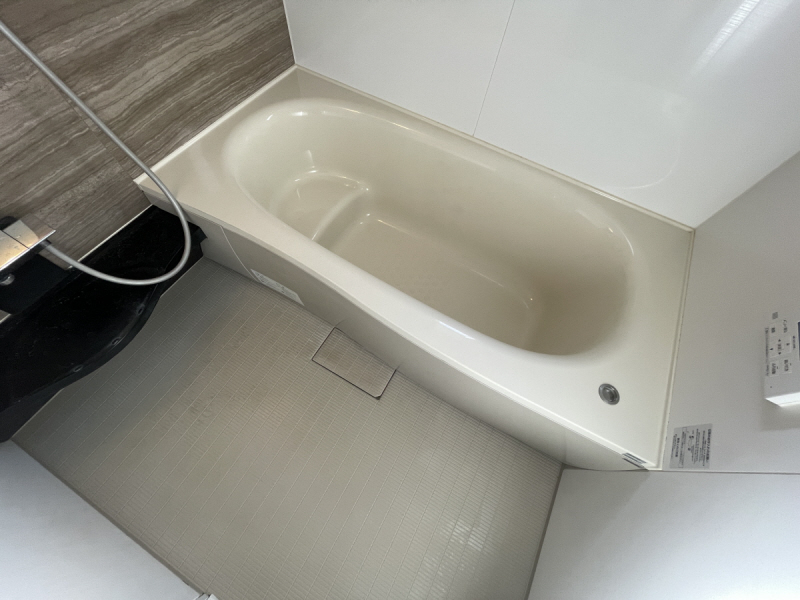 バス・シャワールーム　※別部屋のお写真です