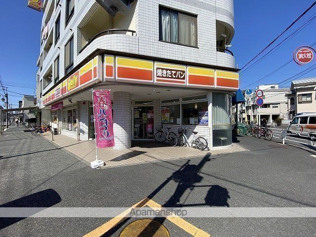 コンビニ　デイリーヤマザキ（コンビニ）まで127m