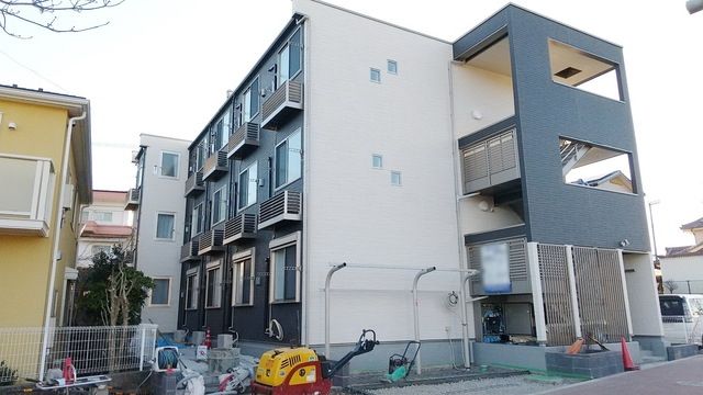建物外観　建設中