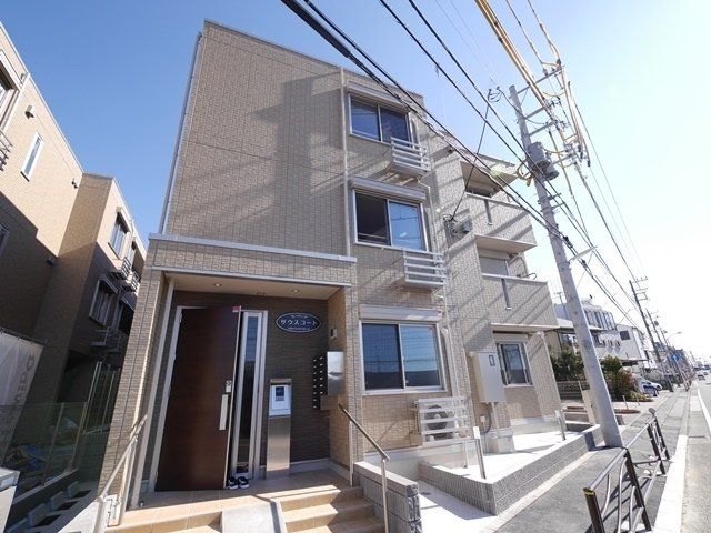 建物外観　★2015年築！築浅物件★