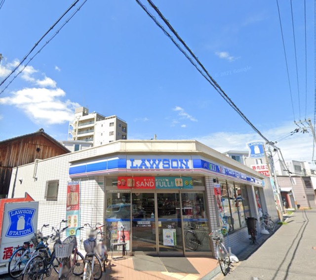コンビニ　ローソン玉津三丁目店（コンビニ）まで136m