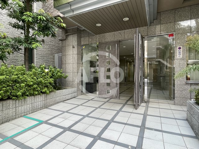 エントランス　CITY SPIRE靭公園（シティスパイア靭公園　旧：ルナコ
