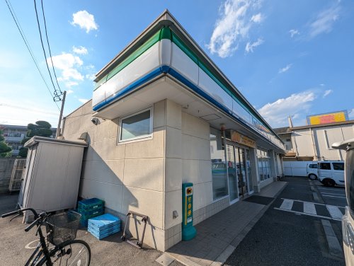 コンビニ　ファミリーマート 所沢けやき通り店（コンビニ）まで344m