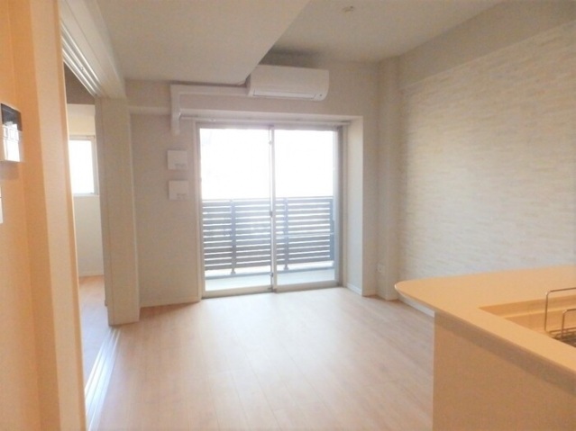 居室・リビング　写真は別のお部屋です。※現況を優先します