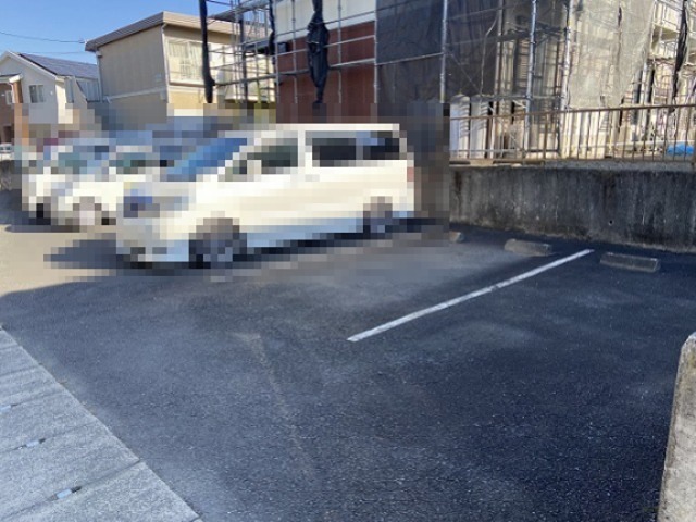 駐車場　現況優先