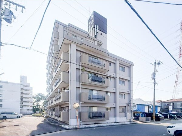 建物外観　建物外観を気になさる方へ、見た目の良い物件です