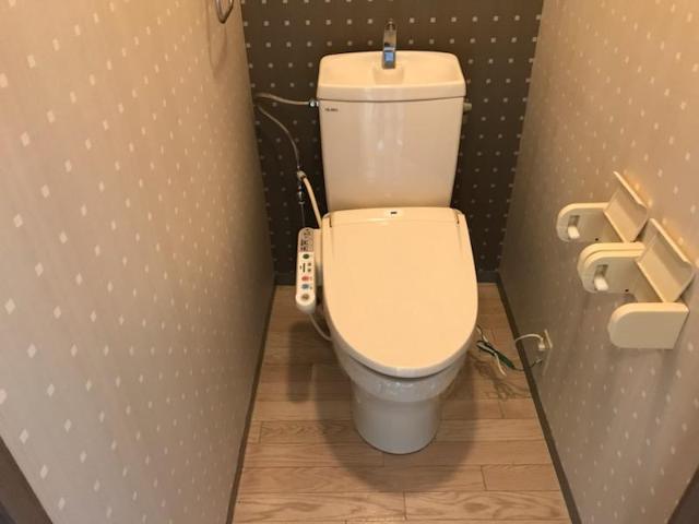 トイレ　トイレ