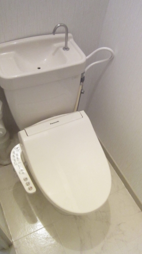 トイレ　別部屋参考画像。現況優先です。