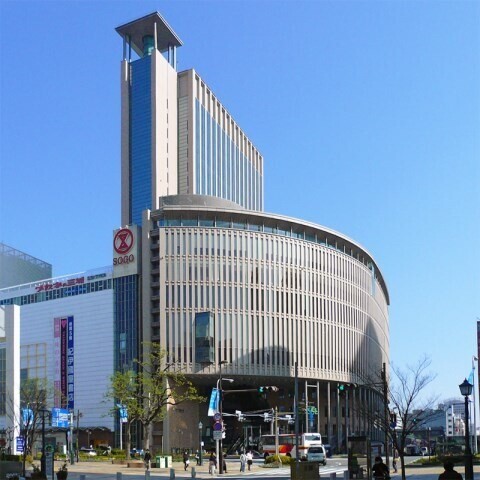 ショッピングセンター　神戸国際会館SOL（ショッピングセンター）まで546m