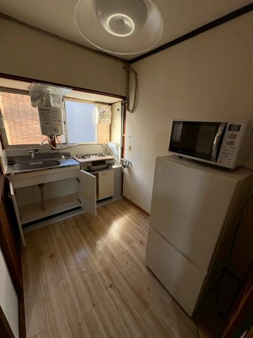 大物町2丁目連棟平屋の居間写真