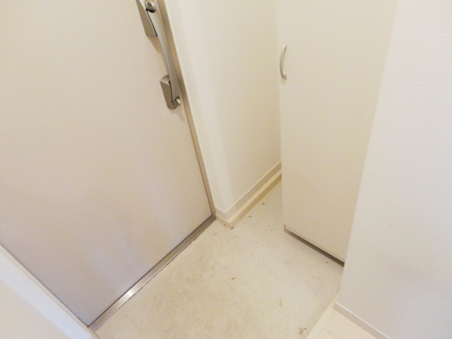玄関　別号室の参考写真です。