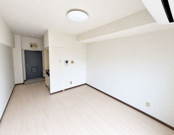 ライオンズマンションヨコハマウエストの内装写真