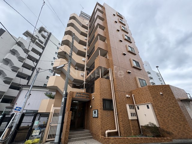 ライオンズマンションヨコハマウエストの外観写真