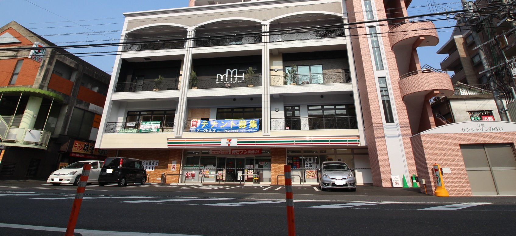 コンビニ　セブンイレブン小倉守恒本町2丁目店（コンビニ）まで54m