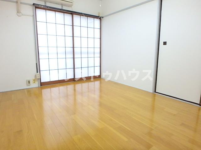 十条マルホシマンションの居間写真