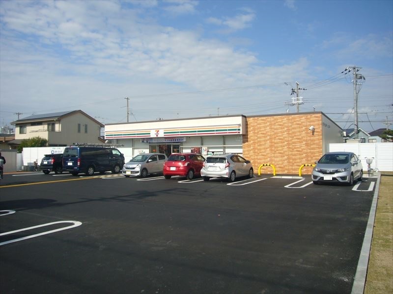 コンビニ　セブンイレブン播磨野添1丁目店（コンビニ）まで310m