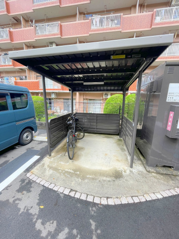 スーパー　万惣海田店（スーパー）まで490m