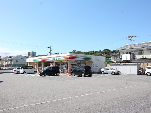 コンビニ　セブン－イレブン大分荏隈店（コンビニ）まで220m