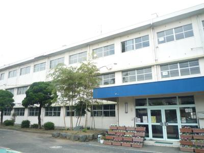 【コーポ森川の小学校】