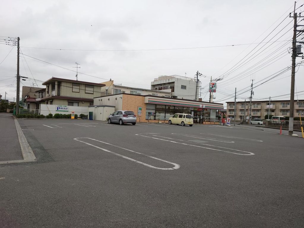 コンビニ　セブンイレブン 本庄栄１丁目店（コンビニ）まで260m