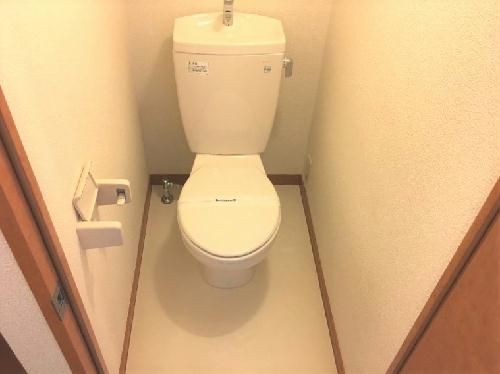【高萩市本町のアパートのトイレ】