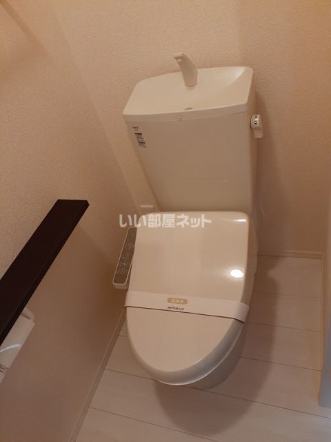 【グランドゥール　Aのトイレ】
