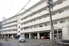 静岡市駿河区向手越のマンションの建物外観