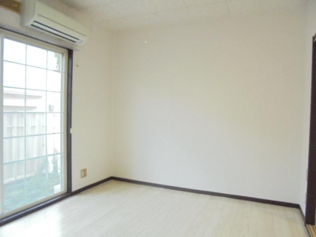 その他部屋・スペース　これまた、明るいお部屋ですねー。ですよねー。はい