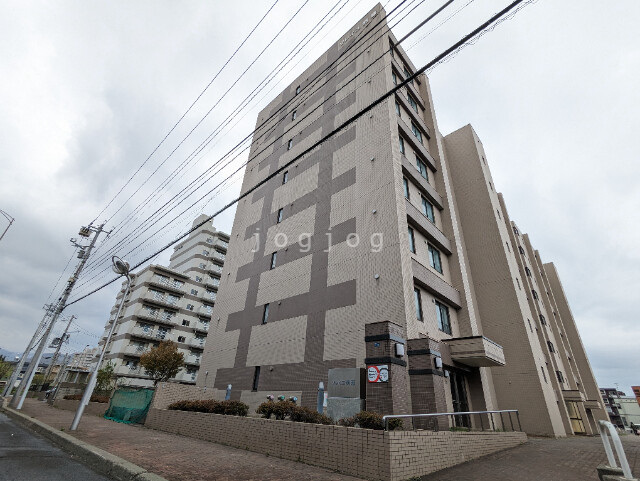 札幌市西区発寒十条のマンションの建物外観