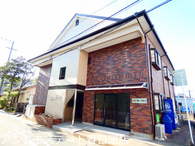 春日市伯玄町のアパートの建物外観