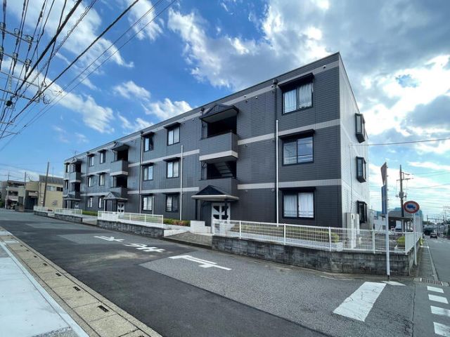 さいたま市北区宮原町のアパートの建物外観