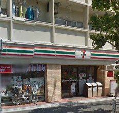 コンビニ　セブンイレブン　墨田八広北店（コンビニ）まで306m