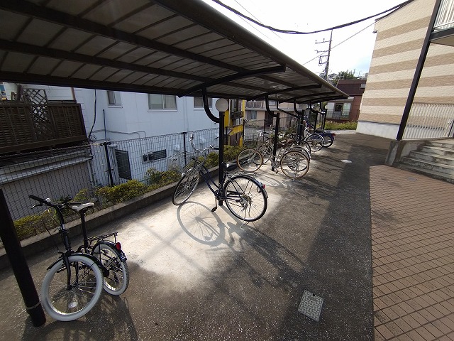 その他共有部分　駐輪場　原付＆自転車のみ駐輪可能