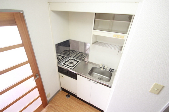 キッチン　※別部屋の写真です。