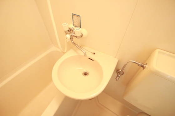 洗面設備　※別部屋の写真です。