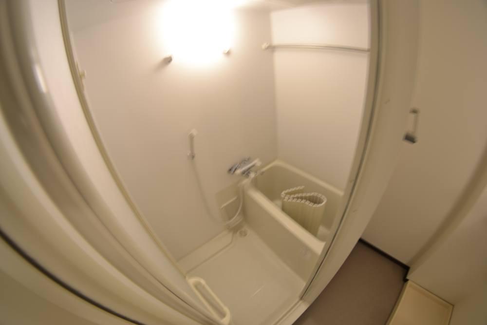 バス・シャワールーム　お風呂で日々の疲れを落としましょう