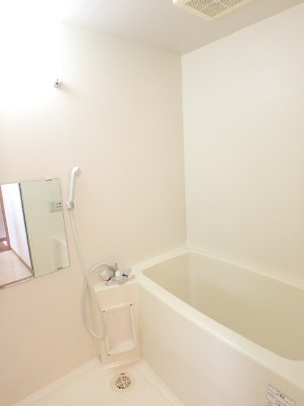 バス・シャワールーム　図面と現状に相違がある場合には現状を優先