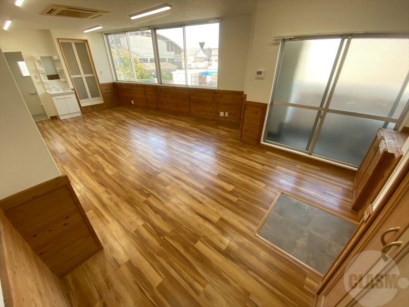 居室・リビング　明るく広々としたお部屋