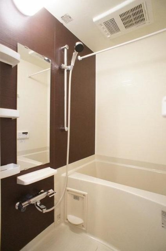 バス・シャワールーム　図面と現状に相違がある場合には現状を優先