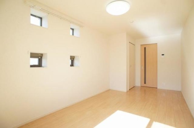 居室・リビング　図面と現状に相違がある場合には現状を優先