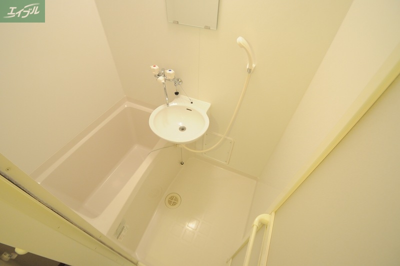 バス・シャワールーム　※写真と現状が異なる場合は現状を優先