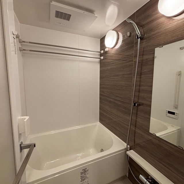 バス・シャワールーム　※写真は同タイプ住戸です。