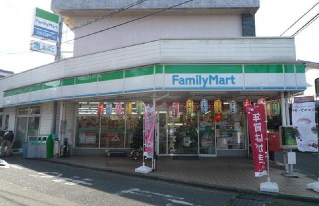 コンビニ　ファミリーマート仙谷店（コンビニ）まで787m