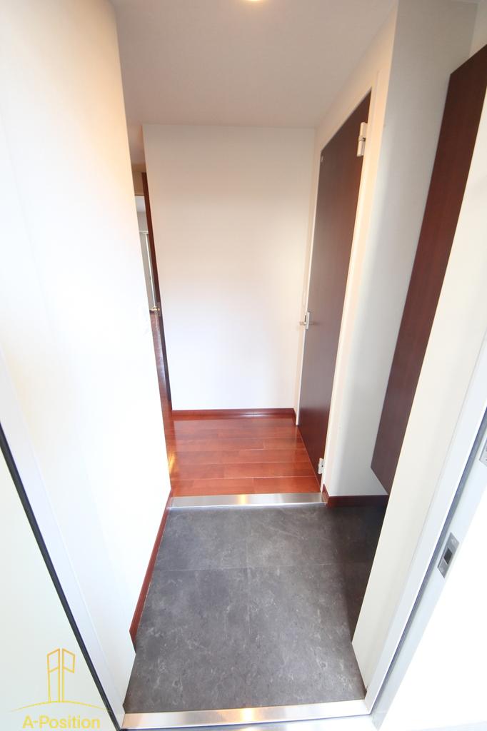 玄関　プランドール江戸堀